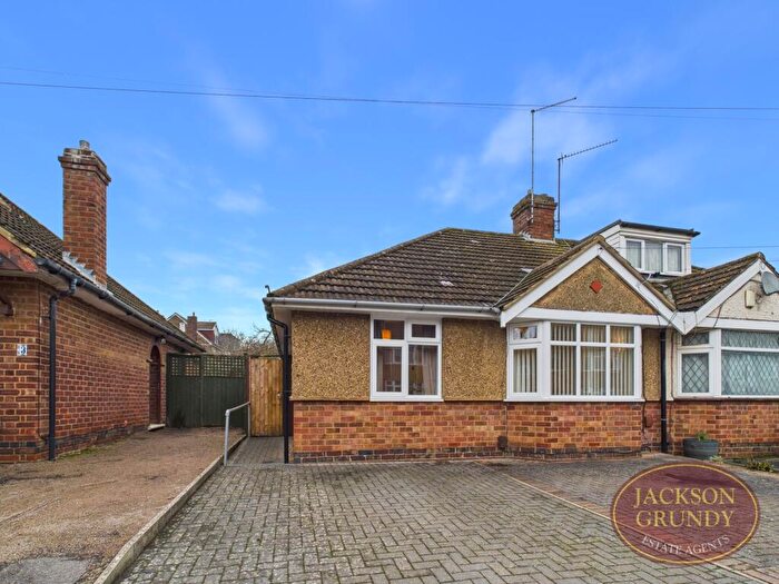 2 Bedroom Bungalow For Sale In Stone Way, Duston, NN5