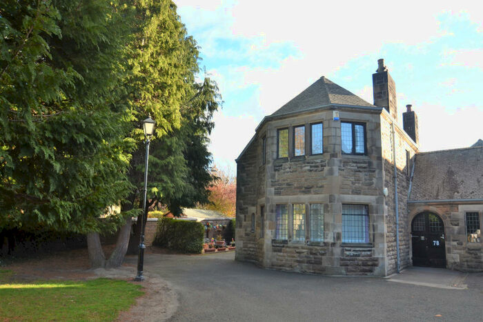 2 Bedroom Flat To Rent In Merrylea Parish Church, Merrylee Road, Newlands, G43