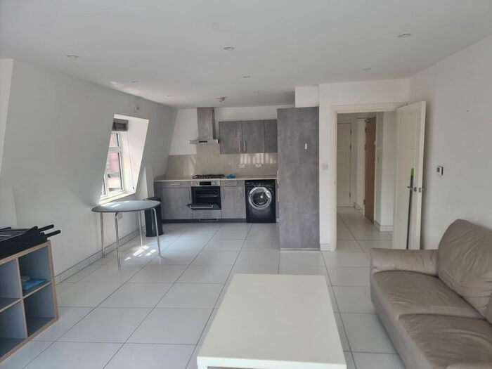 2 Bedroom Flat To Rent In Farnan Road, Streatham, SW16