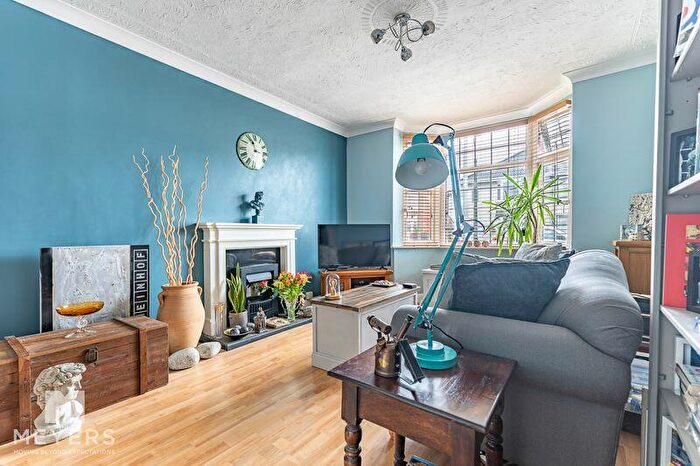 2 Bedroom Detached Bungalow For Sale In Heaton Road, Bournemouth -, BH10