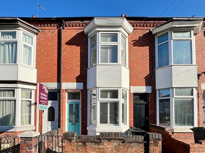 2 Bedroom Terraced House For Sale In Hopefield Road, Leicester, LE3
