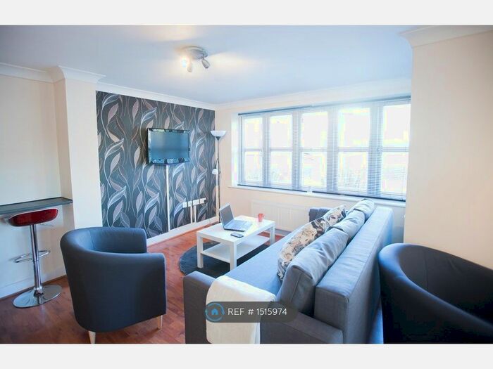 2 Bedroom Flat To Rent In Cranbourne Mews, Southampton, SO16
