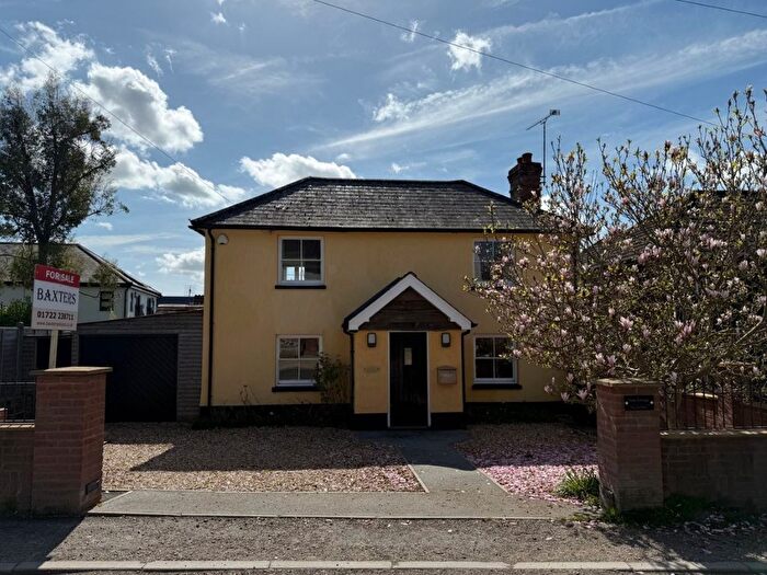3 Bedroom Cottage For Sale In The Common, Winterslow, SP5