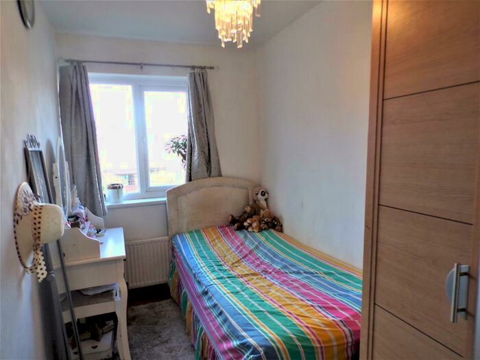 2 Bedroom Terraced House For Sale In Cave Street, Hull, HU5