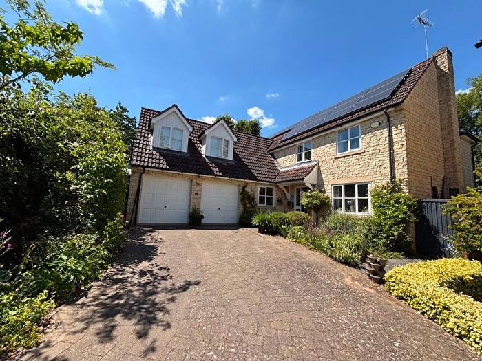 5 Bedroom Detached House For Sale In Holmes Drive, Ketton, PE9