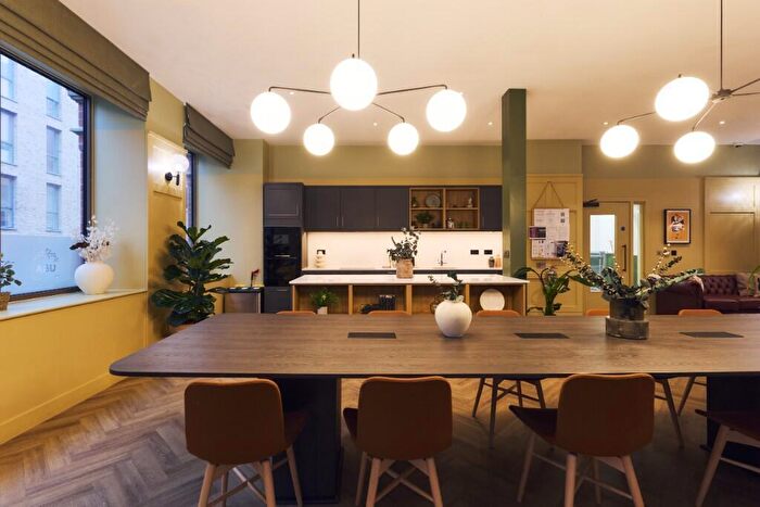 2 Bedroom Apartment To Rent In Lower Essex Street, Birmingham, B5