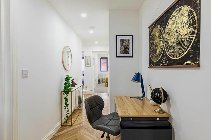 4 Bedroom Flat To Rent In Flat, Studland Road, London, W7