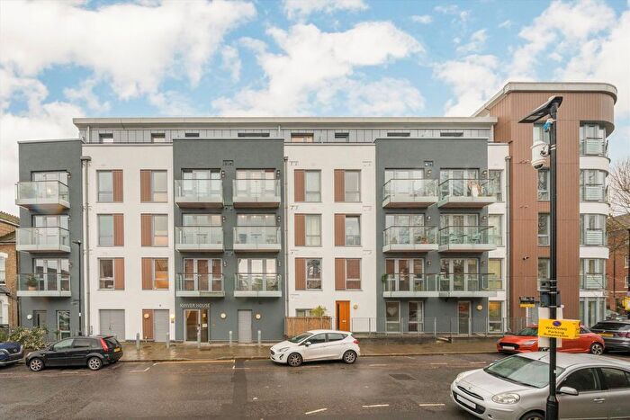 1 Bedroom Flat For Sale In Elthorne Road, Upper Holloway, N19