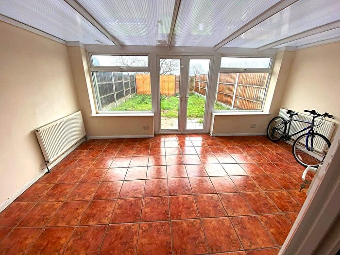 3 Bedroom Semi Detached House To Rent In Clemence Road, Dagenham, RM10