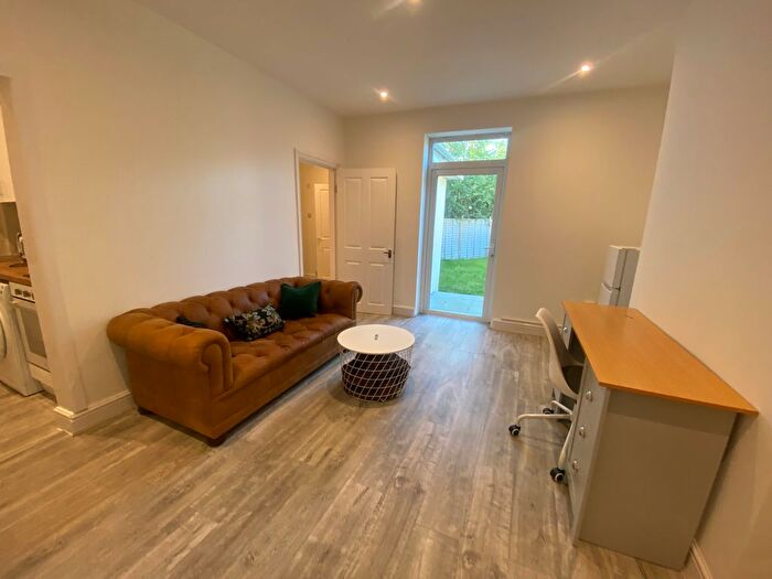 1 Bedroom Flat To Rent In Methuen Close, Bournemouth, BH8