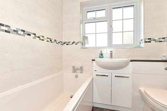 3 Bedroom Terraced House For Sale In Hook Close, Chatham, Kent, ME5