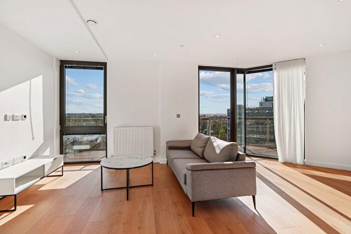 2 Bedroom Flat To Rent In Twickenham Gateway, London Road, Twickenham, TW1