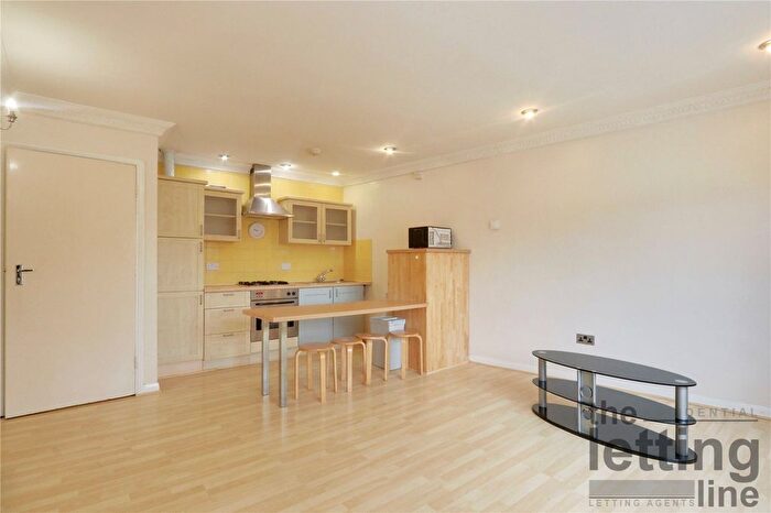 1 Bedroom Flat To Rent In Lancaster Road, Enfield, EN2