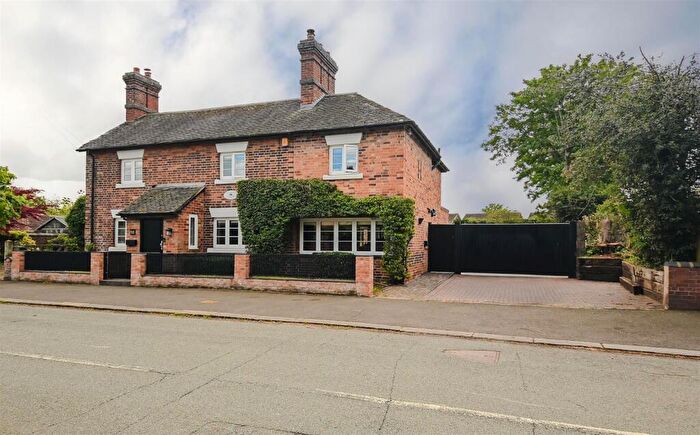 6 Bedroom Character Property For Sale In Shugborough Villa, Main Street, Alrewas, DE13