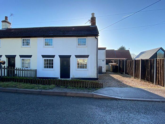 2 Bedroom Cottage To Rent In High Street, Thurleigh, MK44
