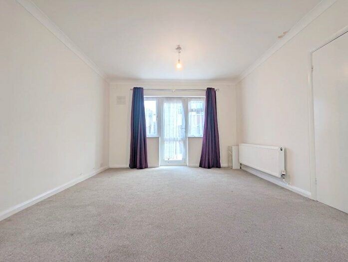 3 Bedroom Terraced House For Sale In Whitebridge Close, Feltham, TW14