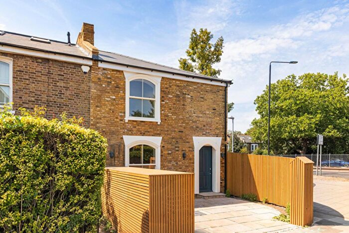3 Bedroom End Terrace House For Sale In South Black Lion Lane, London, W6