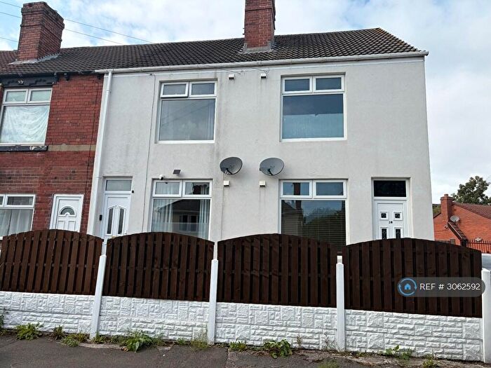 3 Bedroom Terraced House To Rent In Queens Road, Sheffield, S26