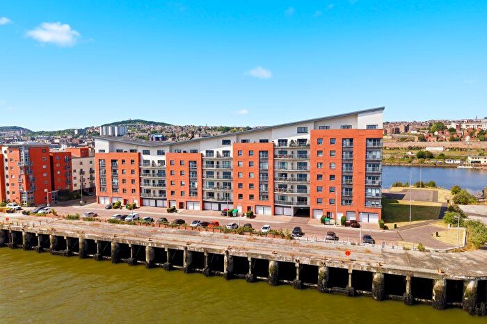 2 Bedroom Flat For Sale In Gourlay Yard, Dundee, DD1