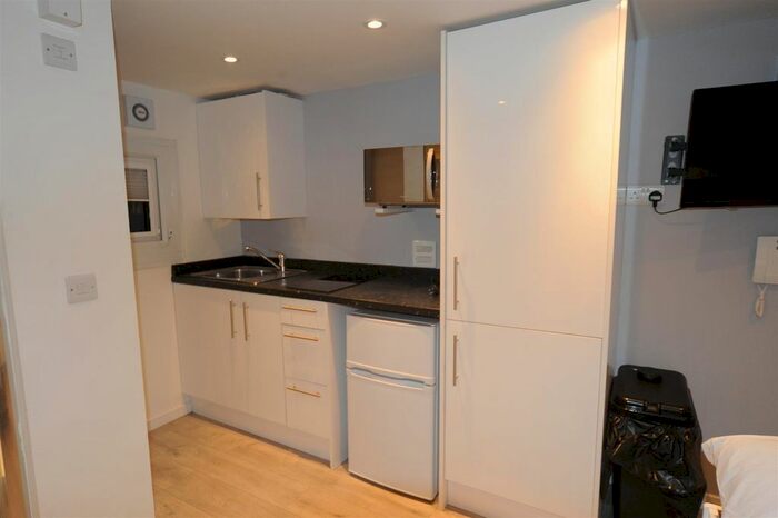 1 Bedroom Flat To Rent In Albert Terrace, Middlesbrough, North Yorkshire, TS1