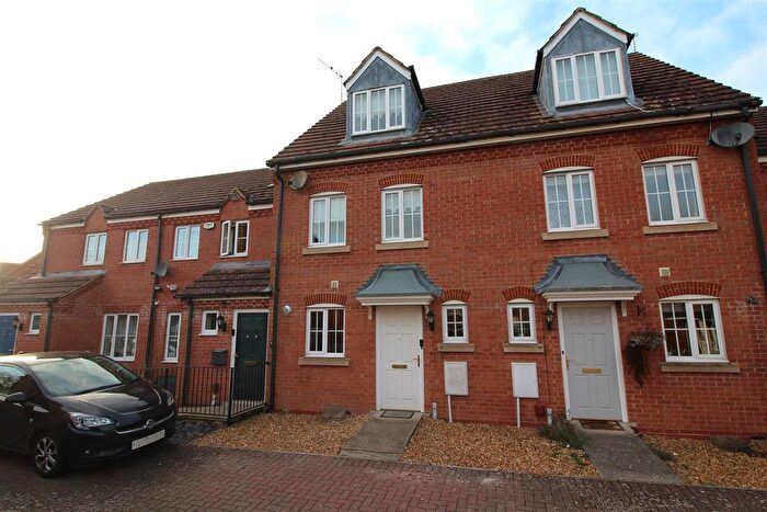 3 Bedroom Terraced House For Sale In Tern Road, Hampton Hargate, Peterborough, PE7
