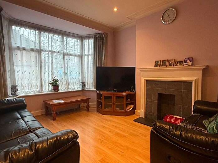 3 Bedroom Semi Detached House For Sale In Ashness Gardens, Greenford, UB6