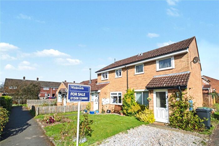 3 Bedroom End Of Terrace House For Sale In Yesmere, Mulbarton, Norwich, Norfolk, NR14