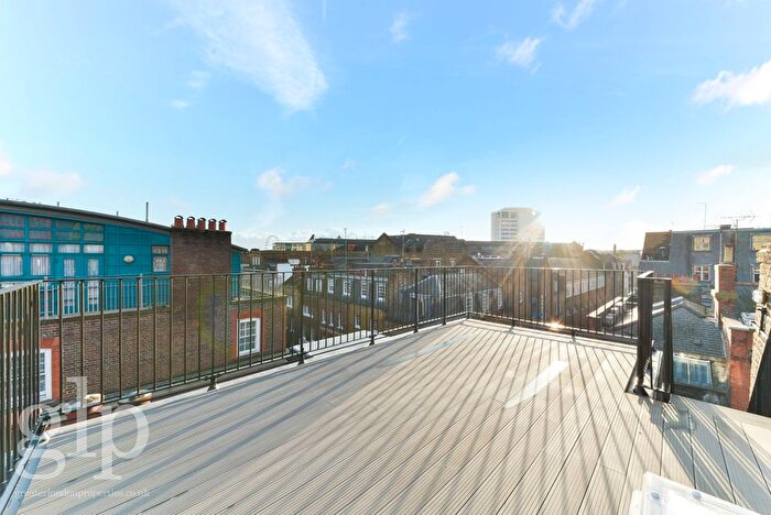 2 Bedroom Flat To Rent In Shorts Gardens, Covent Garden, WC2H