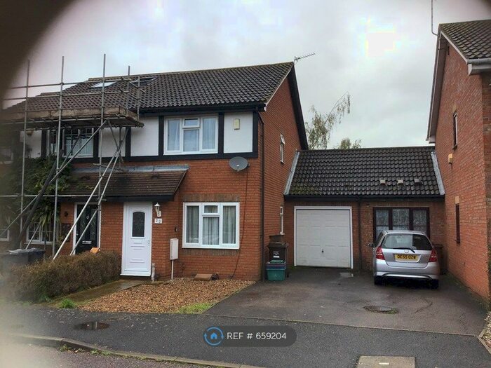 2 Bedroom Semi-Detached House To Rent In Nine Elms Close, Feltham, TW14