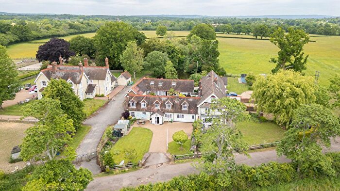 4 Bedroom Barn Conversion For Sale In Dukes Road, Newdigate, RH5