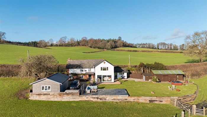 4 Bedroom Detached House For Sale In Fluxton, Ottery St. Mary, EX11