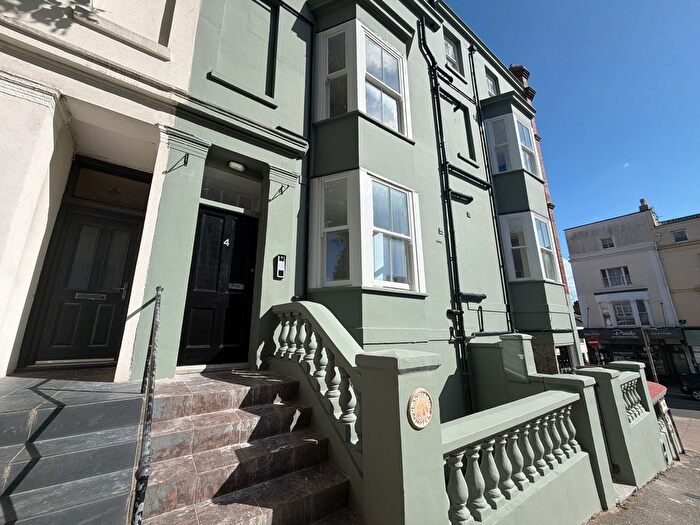 Studio To Rent In York Road, Hove, BN3