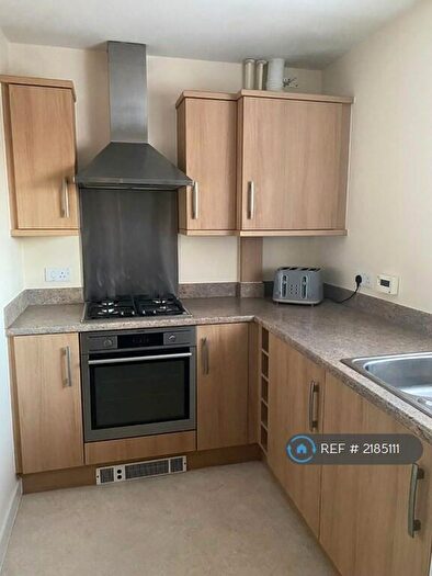 2 Bedroom Flat To Rent In Shanklin House, Newport, PO30