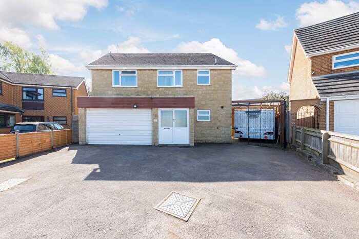 4 Bedroom Detached House For Sale In Berkeley Close, Banbury, OX16