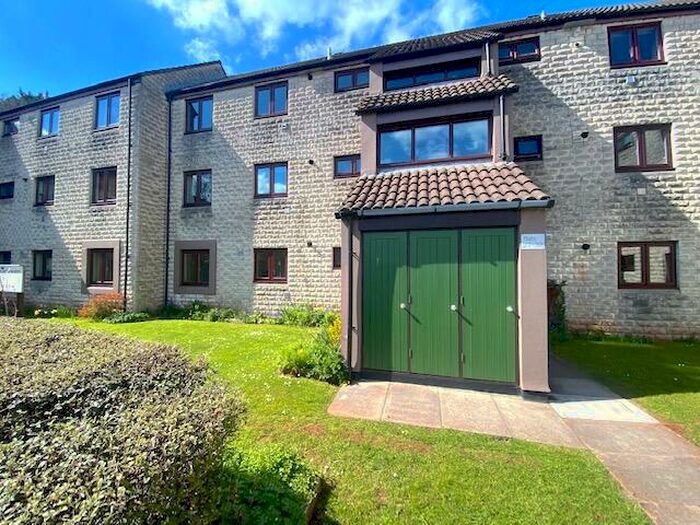 2 Bedroom Ground Flat To Rent In Church Court, Midsomer Norton, BA3