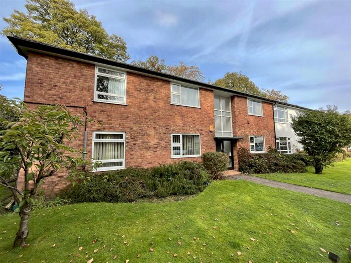 1 Bedroom Apartment To Rent In Brooklands Road, Sale, M33