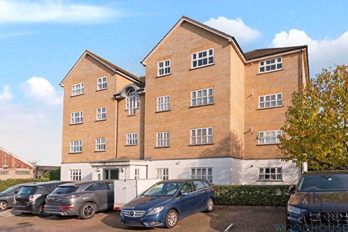 2 Bedroom Flat To Rent In Carlisle Place, London, N11