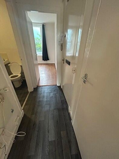 1 Bedroom Flat To Rent In G/L City Road, Dundee, DD2