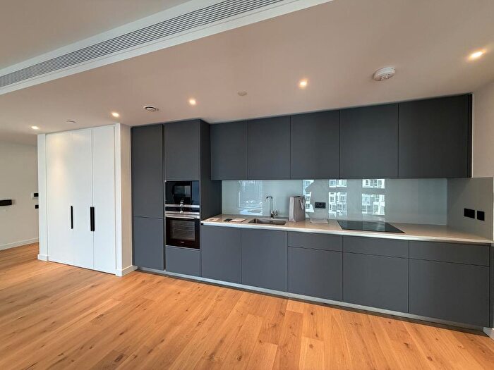 1 Bedroom Flat To Rent In Electric Boulevard, London, SW11