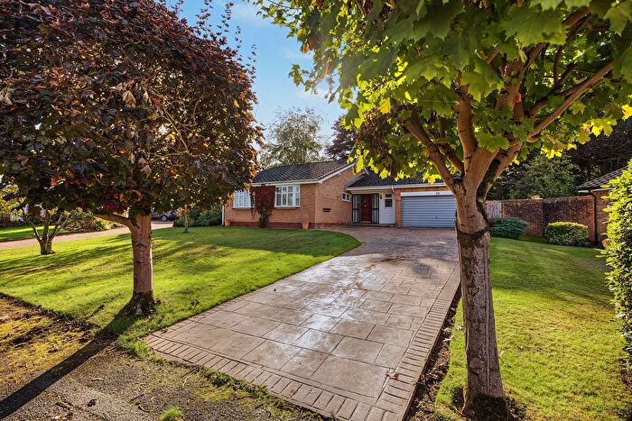 3 Bedroom Detached Bungalow For Sale In Beechways, Appleton, WA4
