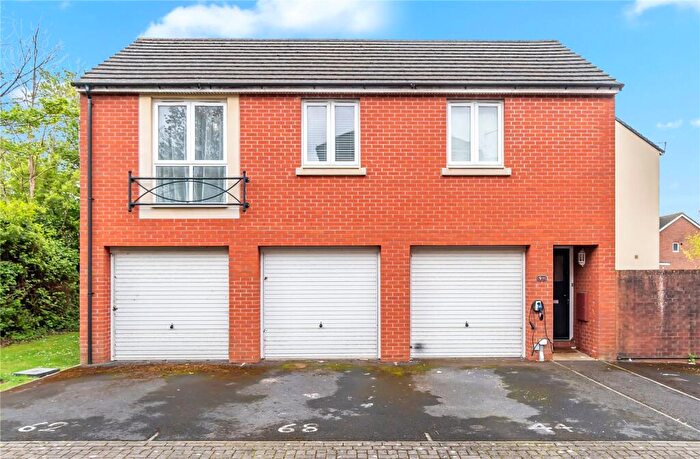 2 Bedroom Link Detached House For Sale In East Fields Road, Bristol, Gloucestershire, BS16