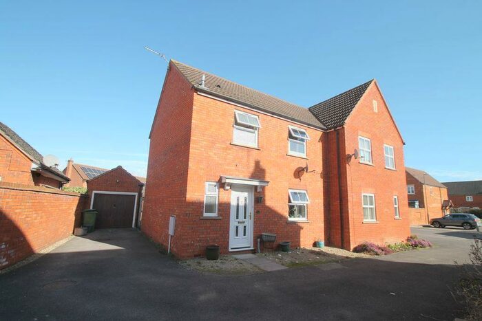3 Bedroom Semi-Detached House To Rent In Laurel Avenue, Walton Cardiff, Tewkesbury, GL20