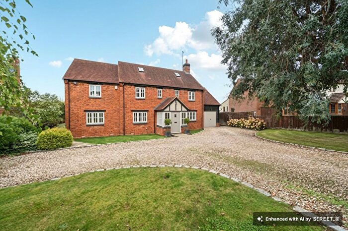 5 Bedroom Detached House For Sale In Whaddon Road, Little Horwood, Milton Keynes, MK17