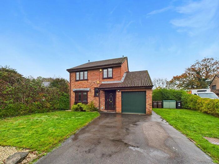 4 Bedroom Detached House For Sale In Adwell Drive, Lower Earley, Reading, RG6