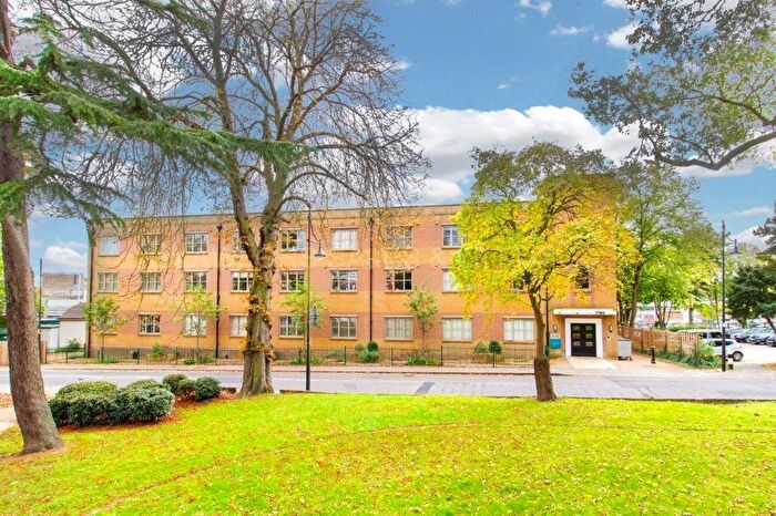 Apartment To Rent In Balmoral House, Charteris Road, Woodford Green, Essex, IG8