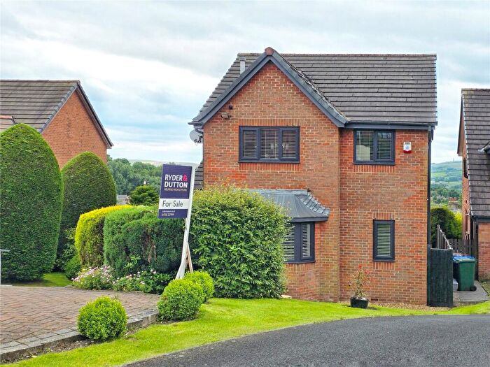 4 Bedroom Detached House For Sale In Kirkhill Avenue, Haslingden, Rossendale, BB4