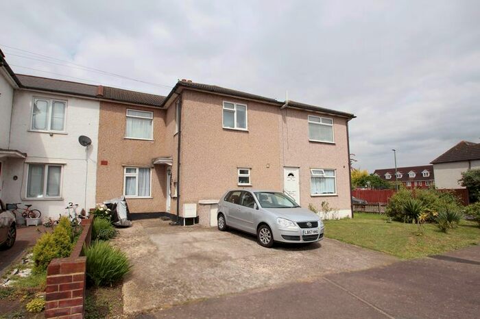 2 Bedroom Maisonette To Rent In Leigh Place, Welling, DA16