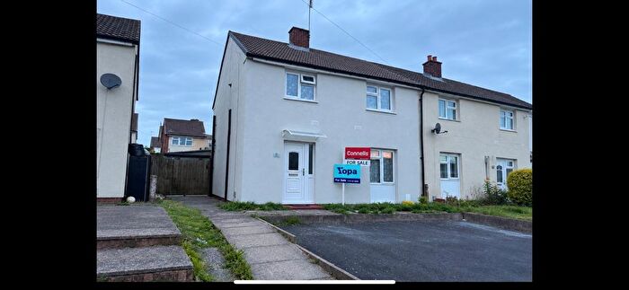 3 Bedroom Semi-Detached House For Sale In Bankside, Great Barr, Birmingham, B43