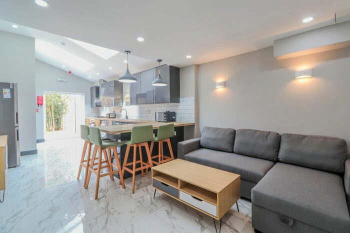 5 Bedroom Terraced House To Rent In Carmelite Road, Stoke, Coventry, CV1