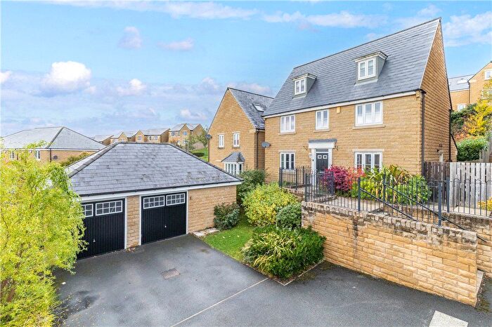 5 Bedroom Detached House For Sale In Honey Pot Drive, Baildon, Bradford, BD17
